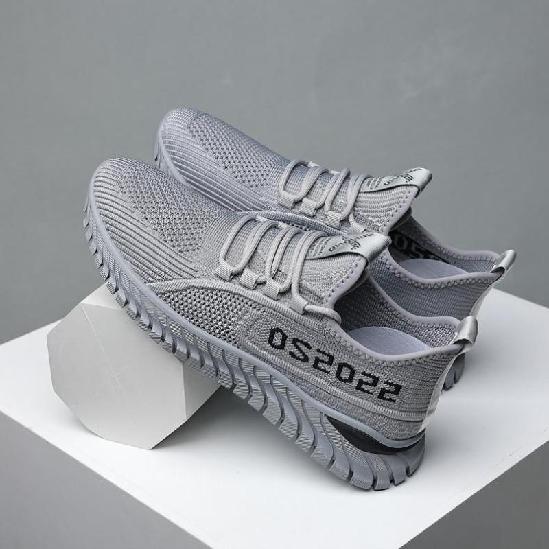 Flying woven sports shoes men's mesh breathable and lightweight casual shoes, new running shoes in summer