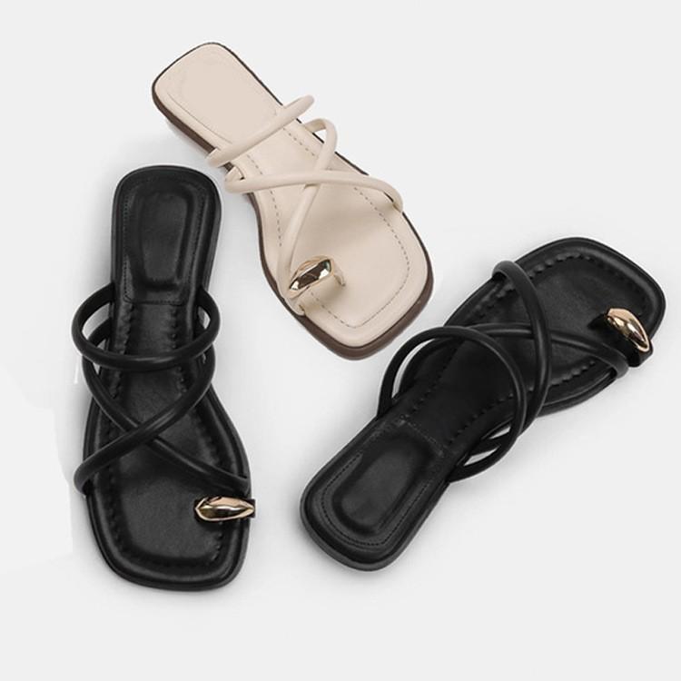 Women's Thick Sole Cross Strap Beach Sandals with Toe Separator