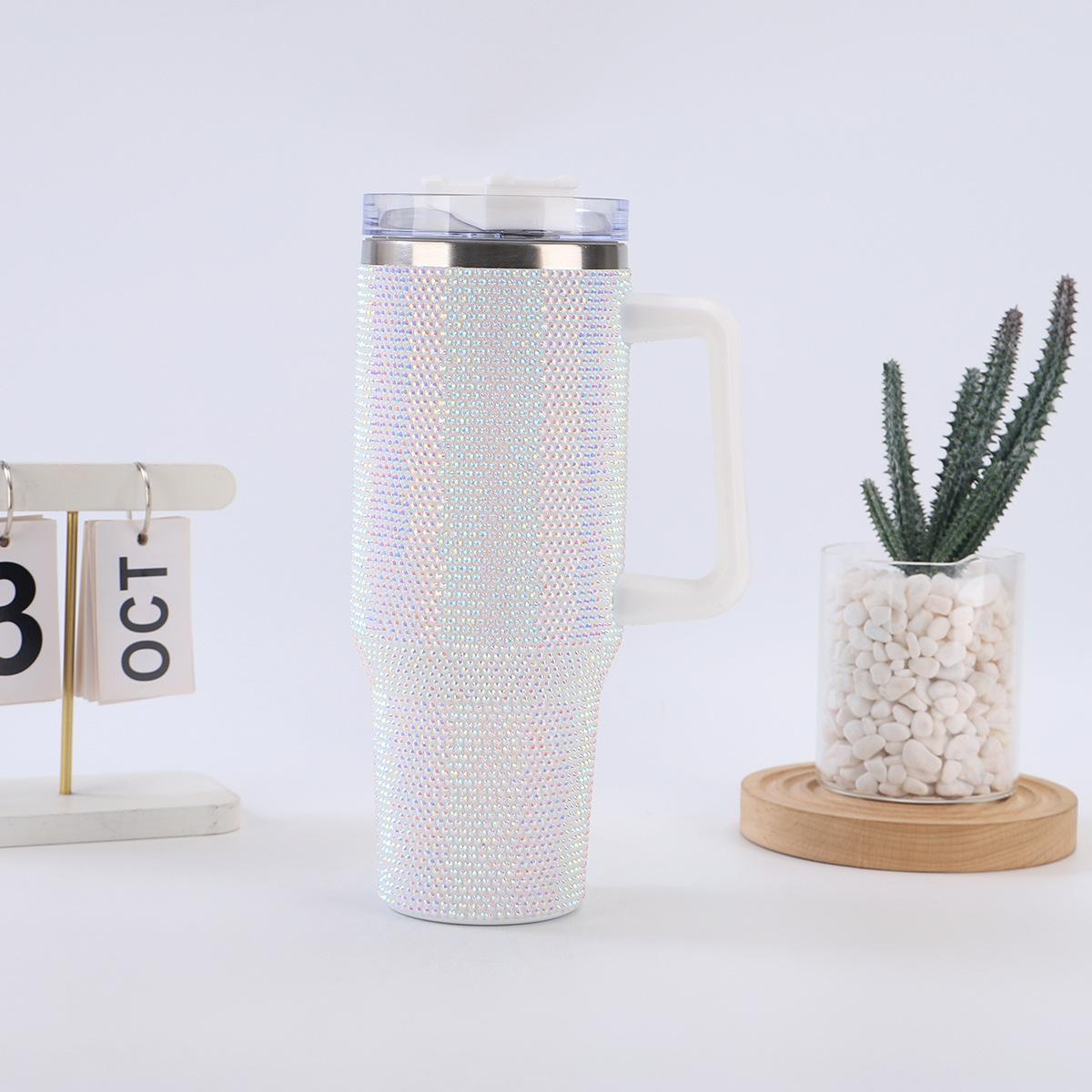 

Термос Вакуумная Кружка Блестящие Бриллианты Кофе Изолированная Бутылка с Ручкой Нержавеющая Сталь Автомобильная Кружка Поддерживает Тепло Холод 40 унций Бутылка 1000-1500ml белый