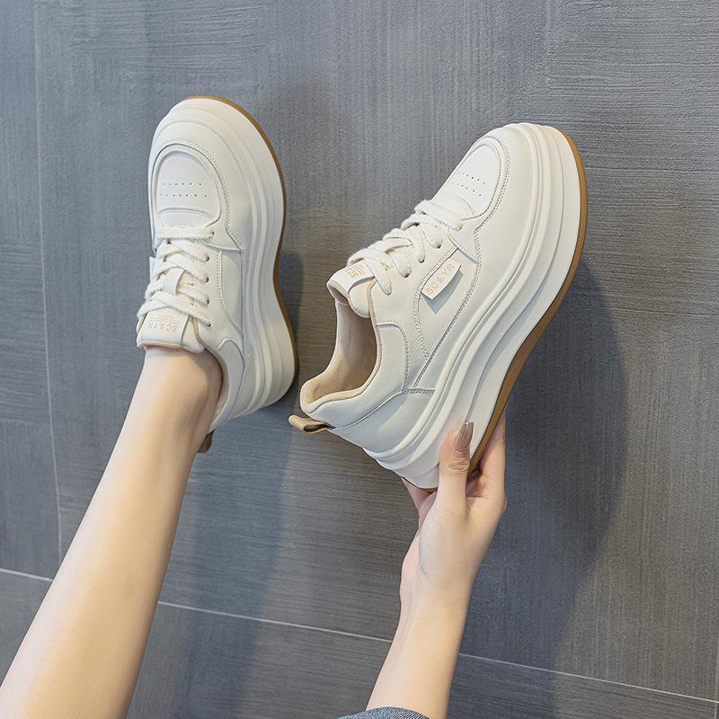 Platform White Shoes Women's Spring 2025 New Explosive Version Internet Celebrity Same Casual Fashion Versatile Student Women's Shoes