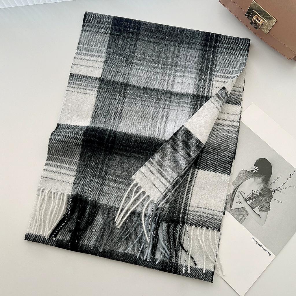100% Pure Wool Scarf Female Winter Warm Cashmere Shawl Checkerboard Couple Accessory Outdoor Wrap Windproof Scarf