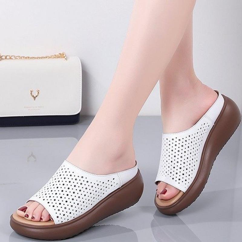 Hollow platform slippers 2025 fashion fish mouth open toe shake bottom muffin heel women's shoes foreign trade large size shoes