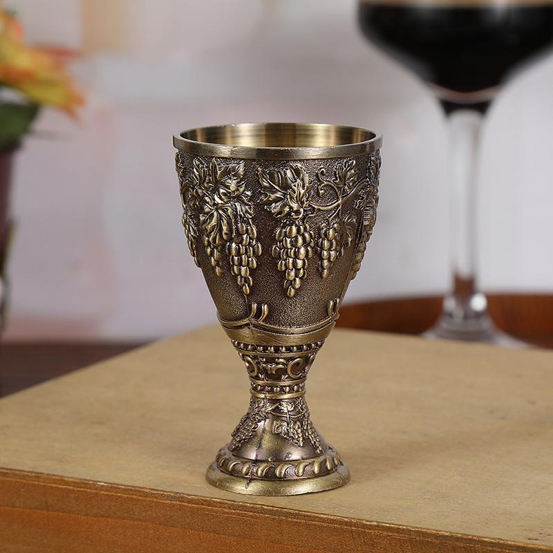 

1Pcs Mini 30Ml Spirits Cup Vodka Goblet New European Style Liquor Glasses Wedding Chalices Retro Alloy Red Liquor Glass 1