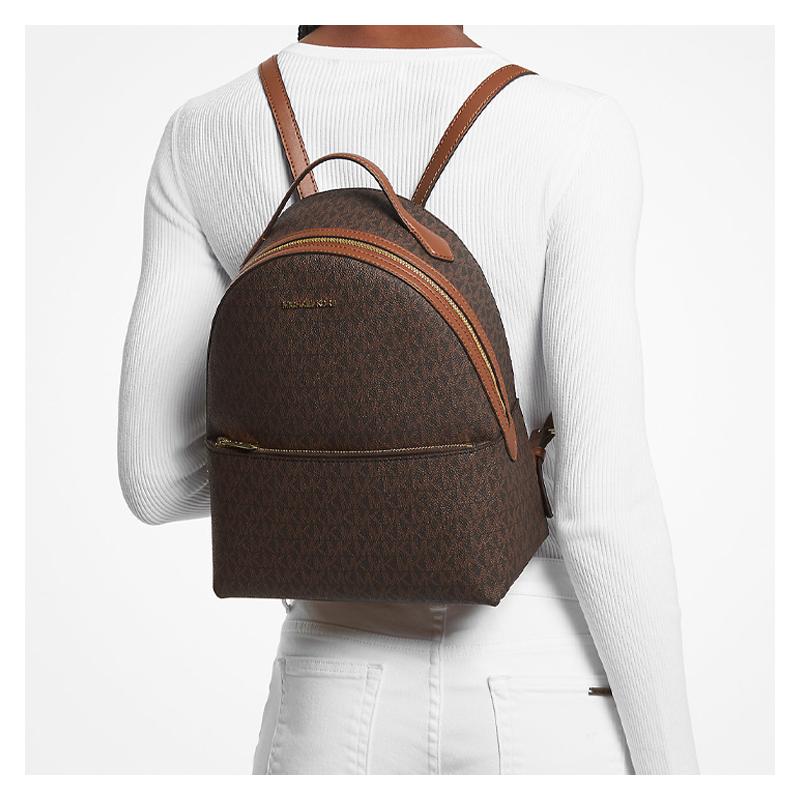 Michael Kors Sheila logo lettera oro classico vecchio fiore chiusura a zip tela rivestita zaino scolastico zaino zaino taglia media donna marrone