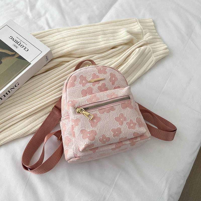 

Large capacity backpack women s 2025 new Korean version printing fashionable and gentle Xiaoqing fresh wind women s shoulders розовый