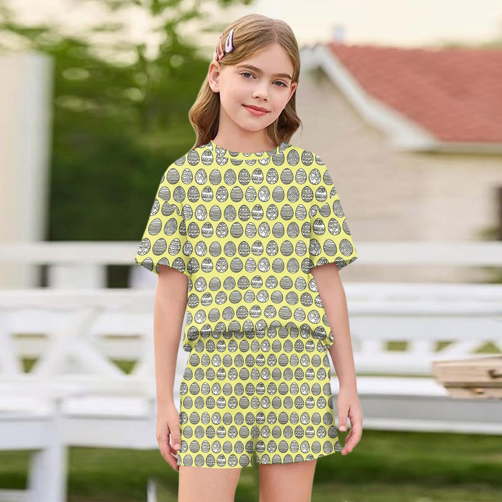 

Girls Two Piece Pajama Set Short Sleeve Top and Shorts Lightweight Soft Fabric Comfortable Fit for Sleepwear or Casual Wear 160 жовтий