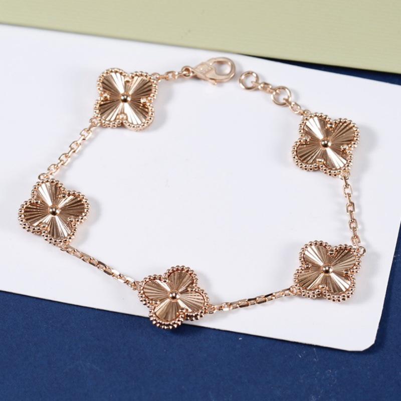 18K Rose Gold Double-Sided Four-Leaf Clover Carnelian Bracelet for Women