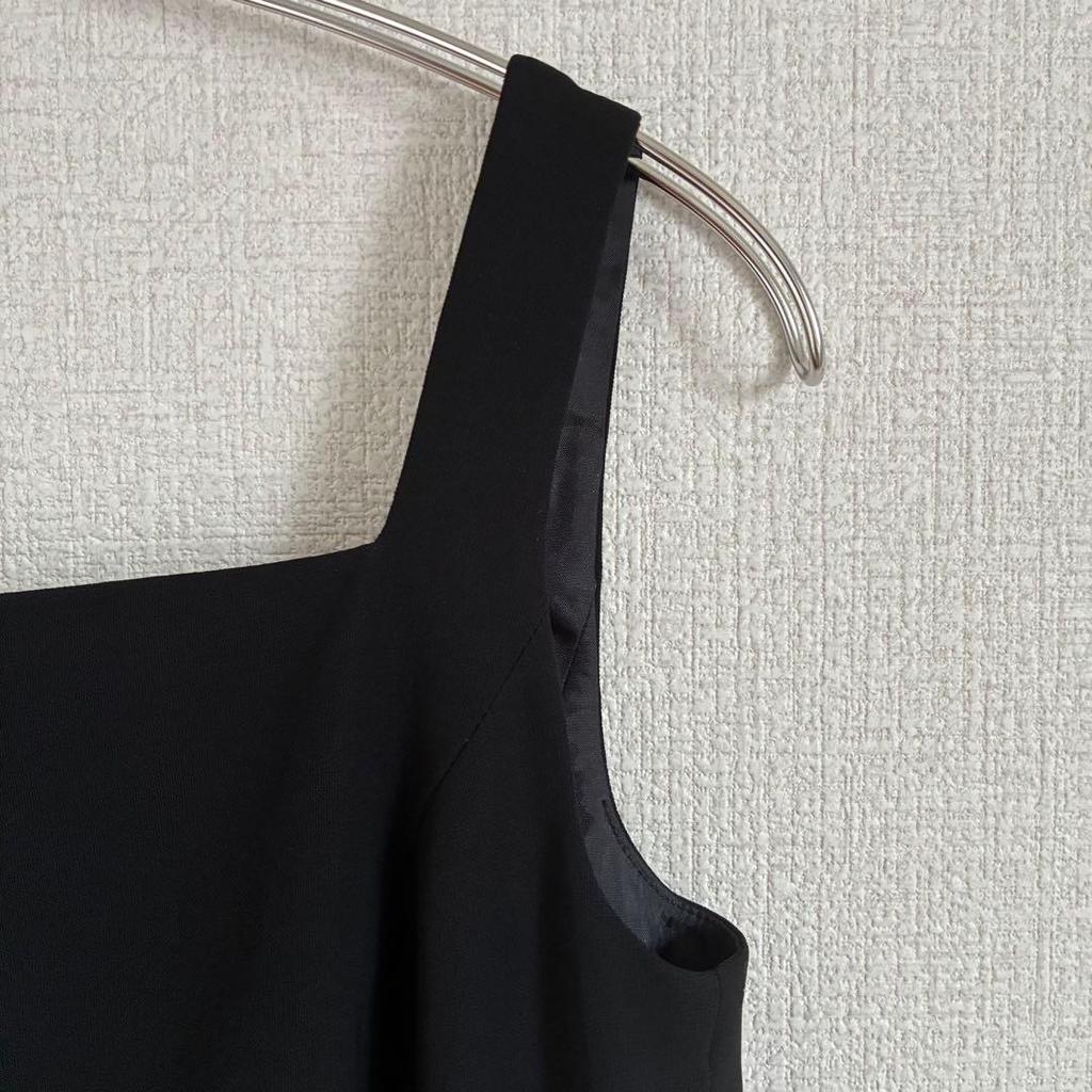 [GEBRAUCHT] YOASOBI Kleid mit eckigem Ausschnitt und Schlitz, 9M, Wunderschön