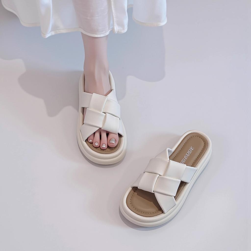 Cool slippers women's summer wear with skirt 2025 new platform casual beach sandals fashion pregnant women one-word