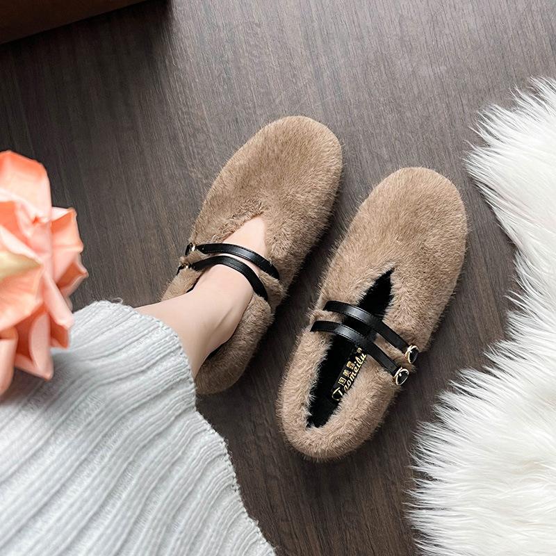 Mao Mao shoes women s autumn and winter wear 2025 new flat-bottomed shallow mouth mink hair Doudou shoes velvet large size women s shoes 41-43 33 3973₽