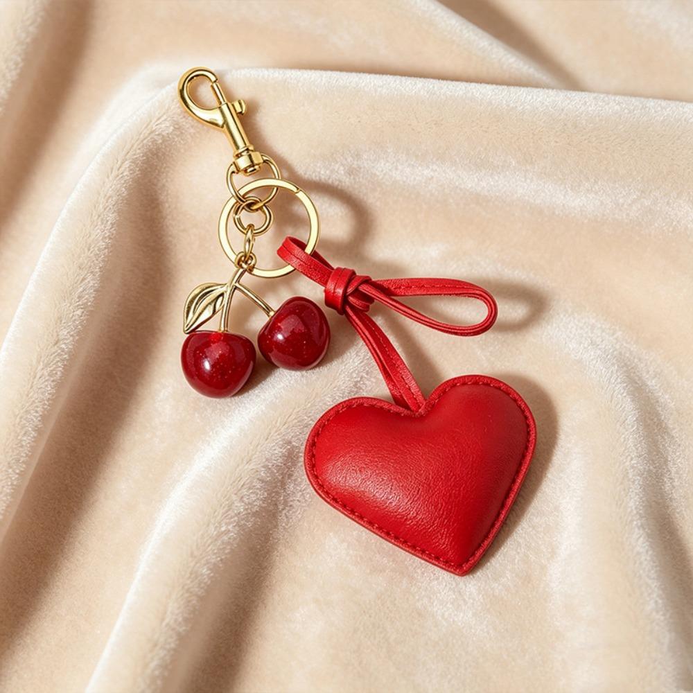 PU Leather Cherry Bag Charm Hearth Design Leather Heart Pendant Cute Cute Car Decor Car Keys