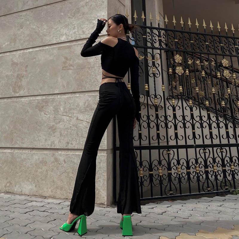 Sexy Black Crop Tops Streetwear Women Fashion 2024 Lace Up Bandage V Neck Cut Out Long Sleeve T Shirts