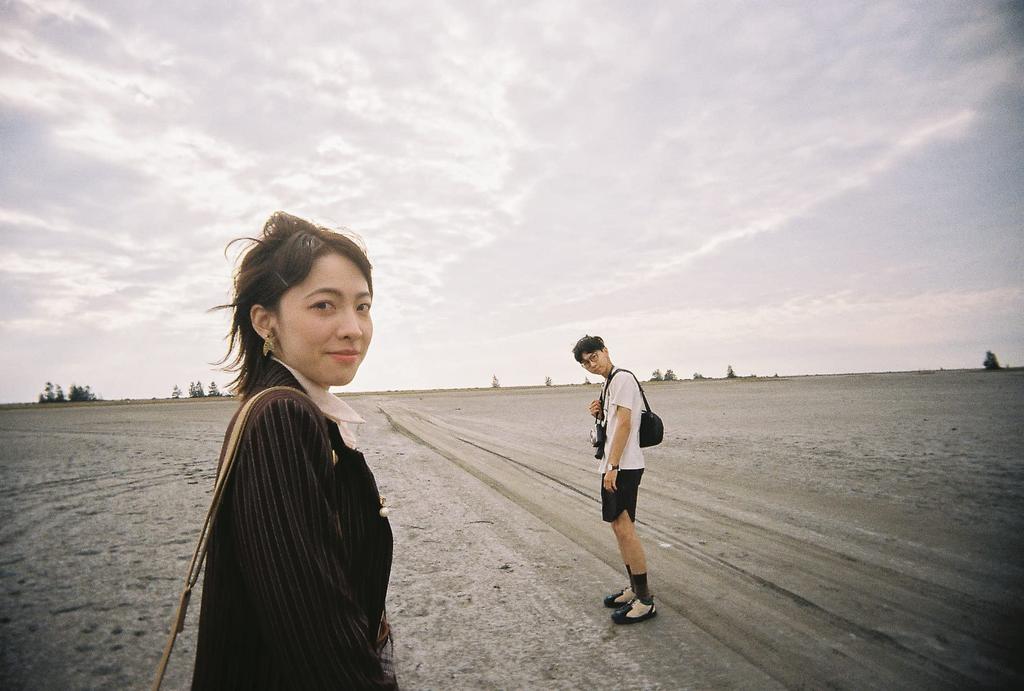 RETO Ultra Wide Slim 35mm opakovaně použitelná filmová kamera pro denní světlo 22mm širokoúhlé ostření Snadné použití & - Objektiv, zdarma, lehký, (Krém)