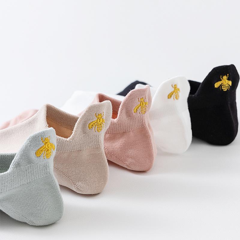 Women's 3D Heel Love Embroidery Low-Cut Socks - Breathable & Invisible