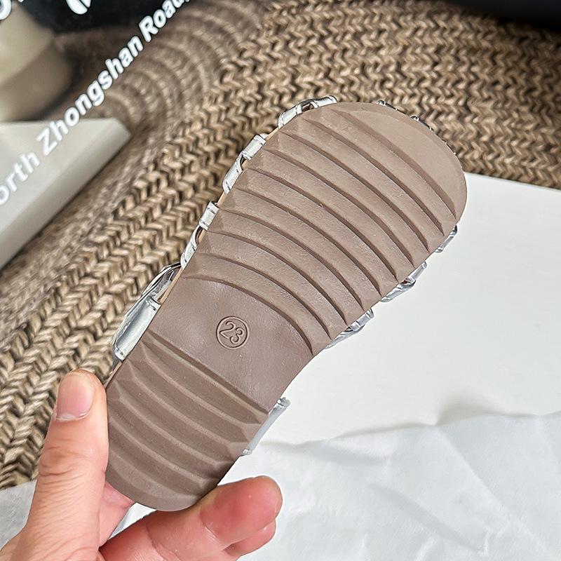 Korean Style Girls' Soft Sole Roman Sandals - Summer 2026 Woven Headband Design for Little Beach Lovers