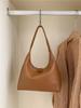 Soft pitot bag women 2025 retro simple fashion shoulder dumpling bag niche design large capacity