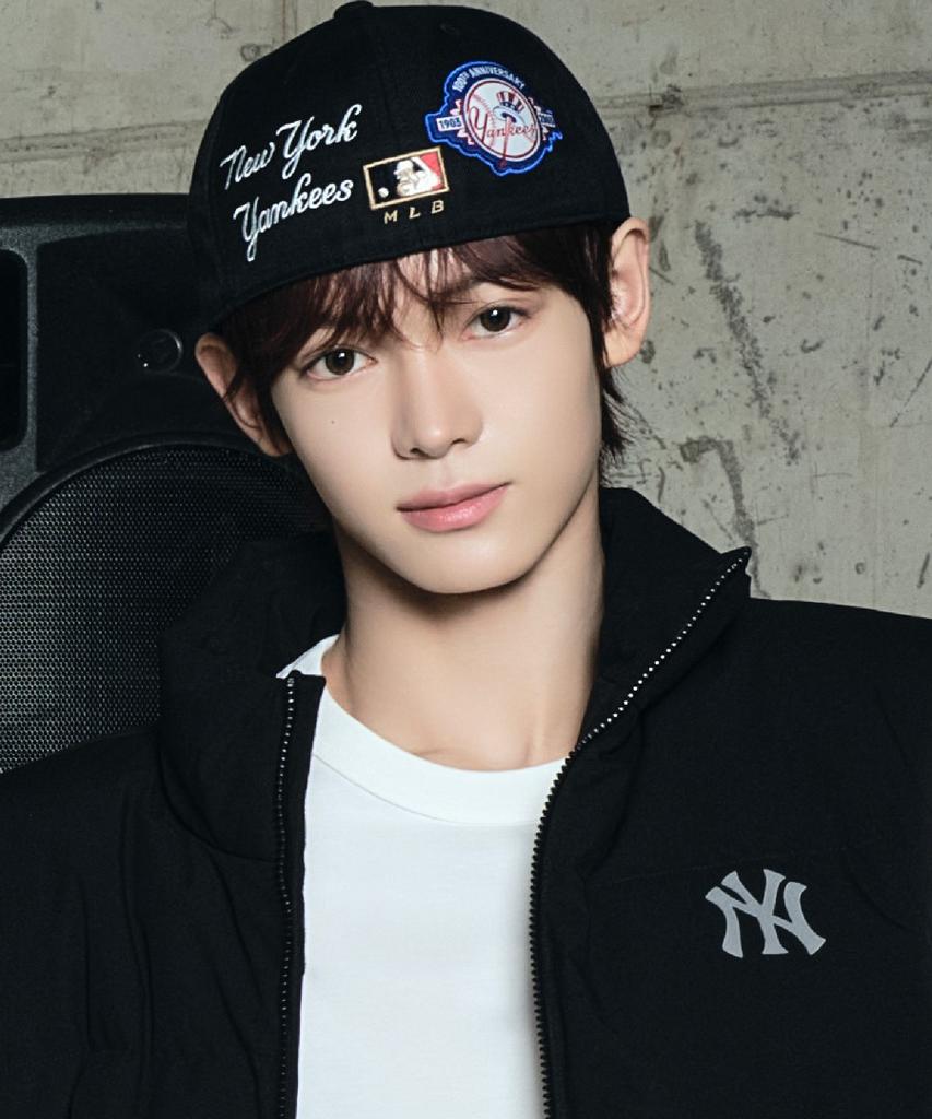 Emelbi Signature Patch Structure Ball Cap Ny (Black)