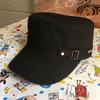 Unisex-Baseballkappe aus gewaschener Baumwolle mit flachem Oberteil, verstellbar, mit Druckknopfverschluss hinten.