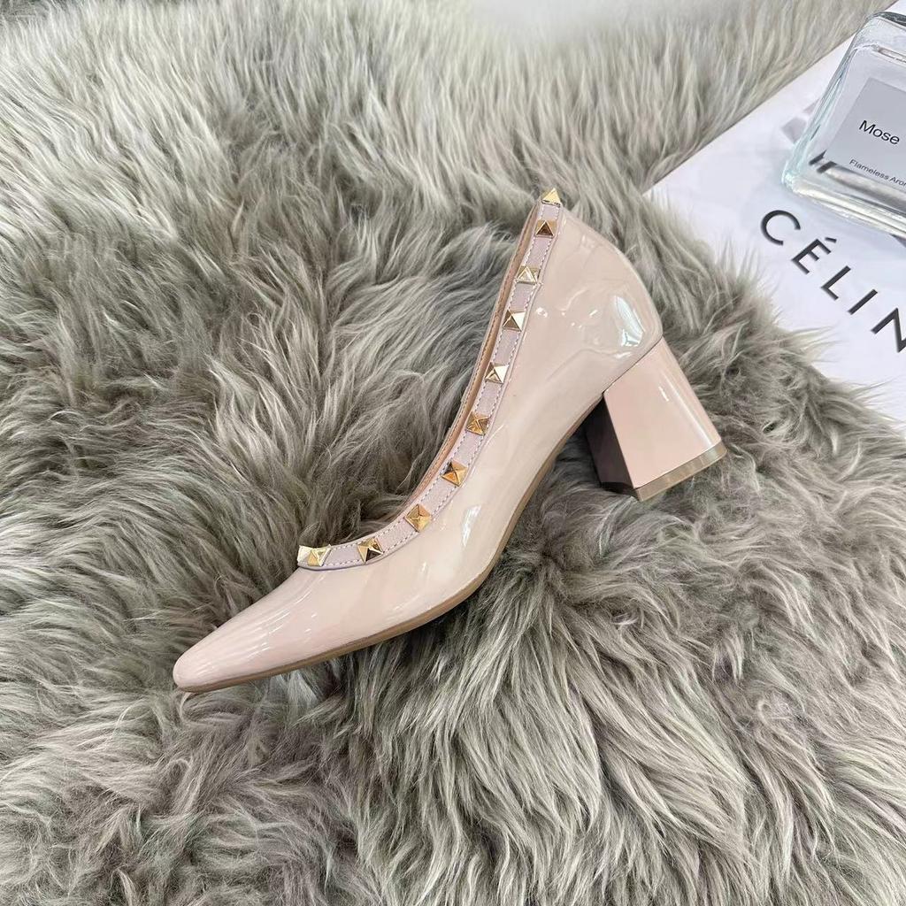Nieten dicker Absatz plus Innenhöhe 8cm Mode klassisch flacher Ausschnitt spitz Lackleder Temperament High Heel Einzelne Schuhe Damen Pendeln OL
