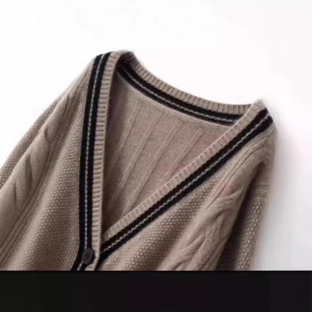 2024 Early Autumn Academic Style V-Neck Loose Knit Cardigan for Women