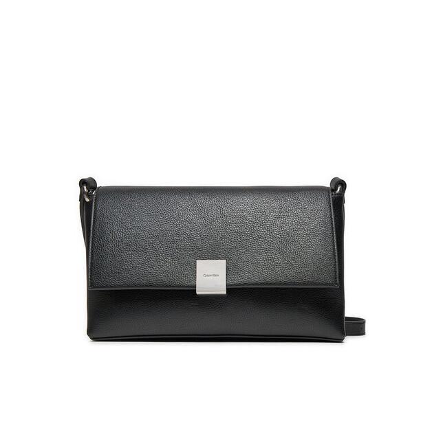 Bag Calvin Klein Calvin Klein Ck Plaque Medium Shoulder Bag K60K612783 Black