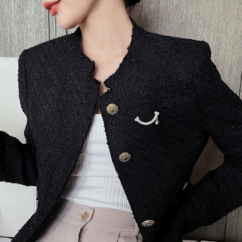 2024 New Smile Brooch Women's Tide Niche Design Pin High-end Accessories Delicate Suit Corsage