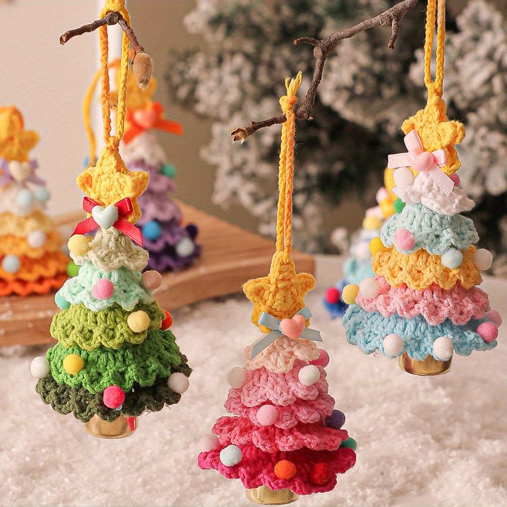 1ks Ručně háčkované vánoční ozdoby na stromeček Háčkované vánoční ozdoby se zvonkem Ozdoba na vánoční stromeček Háčkovaná mini vánoční dekorace