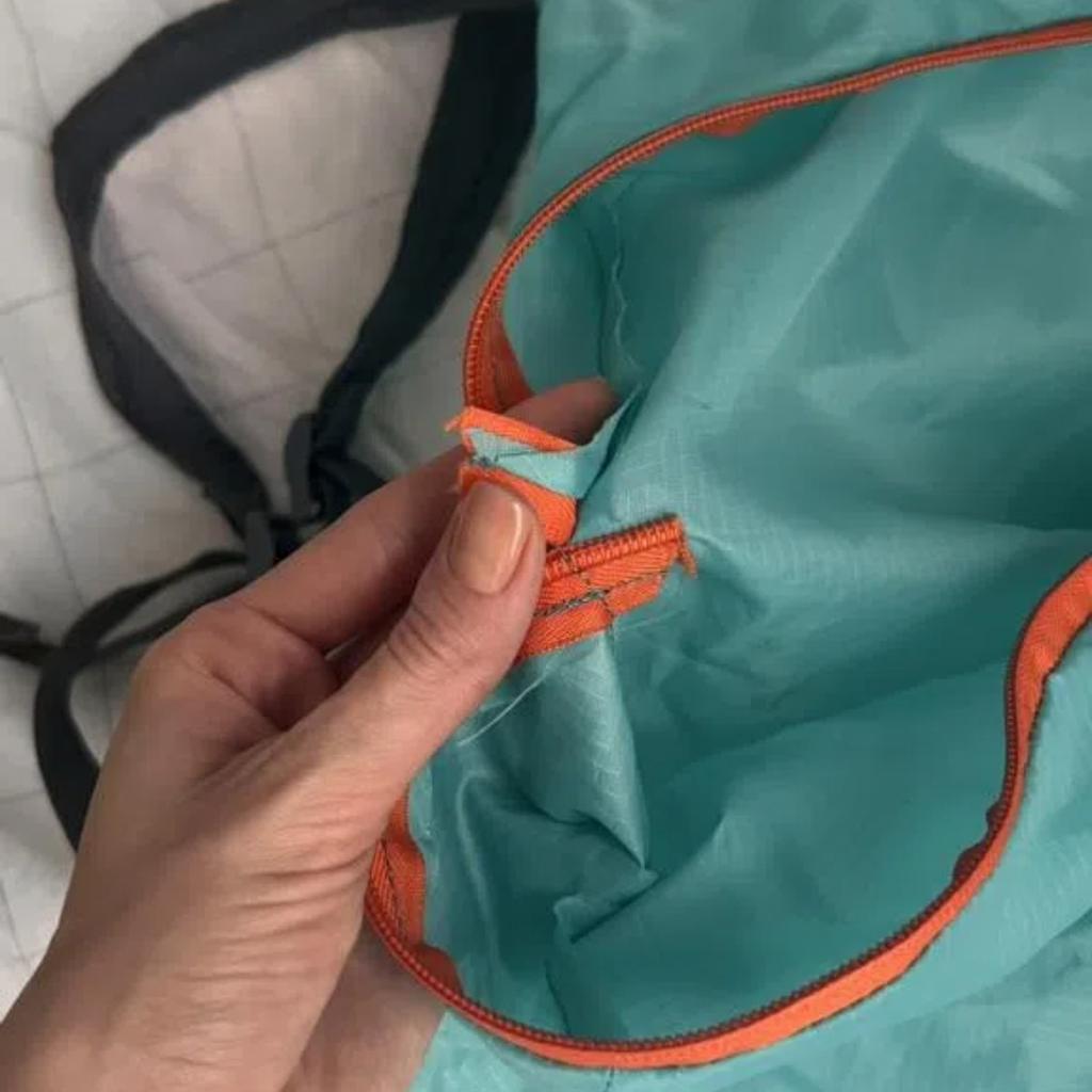 Zaino da Viaggio Delicato sulla Pelle, Borsa Sportiva Ultraleggera Unisex, Zaino Pieghevole Portatile per Esterni
