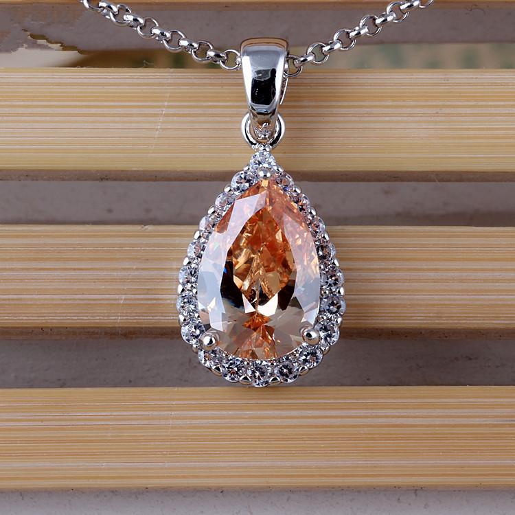 Elegant Water Drop Zircon Pendant Necklace for Women Micro Inlay Crystal Wedding Necklace