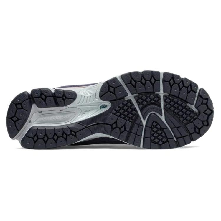 New Balance Sneakers Unisex 2002R Marea Notturna Blu Au-Lait M2002RWC