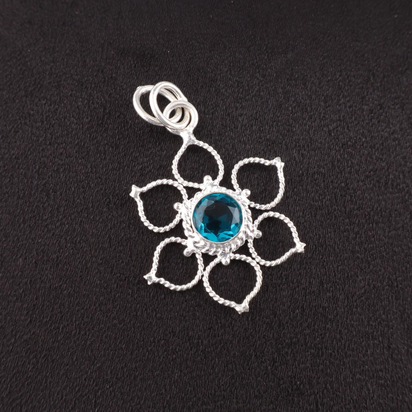 

Распродажа ко Дню дружбы Подвеска с натуральным апатитом для горловой чакры из серебра 925 пробы, подарок для мамы PP-18-12