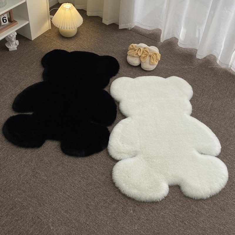 Cartoon Bear Plush Rug for Girls' Bedroom or Cloakroom