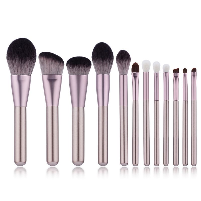 

Beginner s 12 PCs Small Grape Real Hair Tool Makeup Brush Other Materials 12 small grapes bare brush