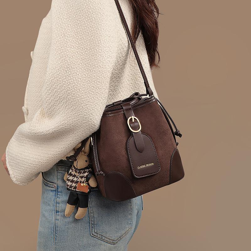 Bucket Bag Women'S Bag Autumn And Winter Messenger Bag Fashion High Sense Light Luxury Commuter Versatile Shoulder Bag