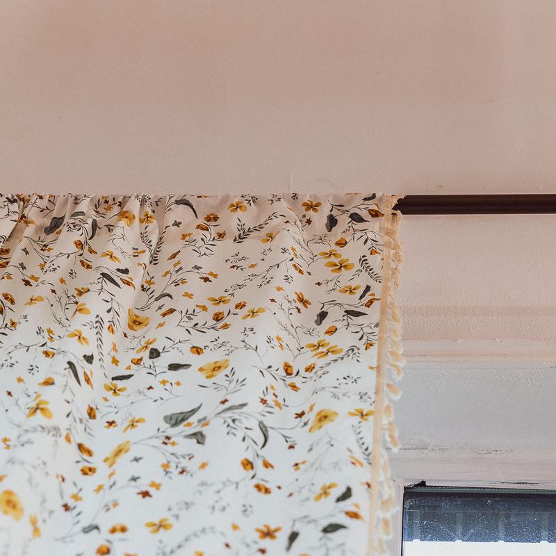 

Готовые шторы с цветочным принтом, свежие, бесплатная штамповка, белая хлопковая занавеска с принтом для девочек, детская комната, маленькое окно, занавеска для конфиденциальности W60*H90cm