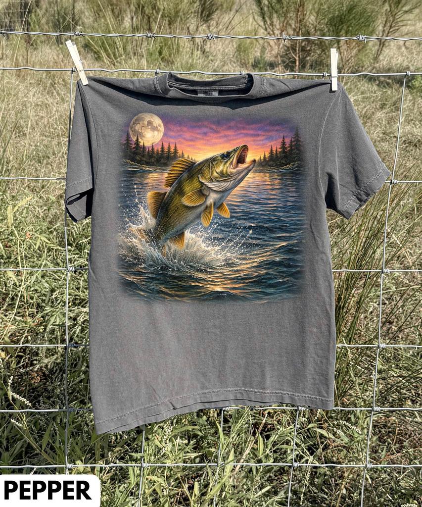 Vintage Walleye Moon Graphic T-Shirt,Rustic Outdoor Angler Tee,Angler Fisherman Gift Shirt,Vintage Lake Nature Top,Lake Adventure Top