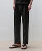 DRAW FIT Single-Pleat Elastic Linen Tapered Slacks [Black]
