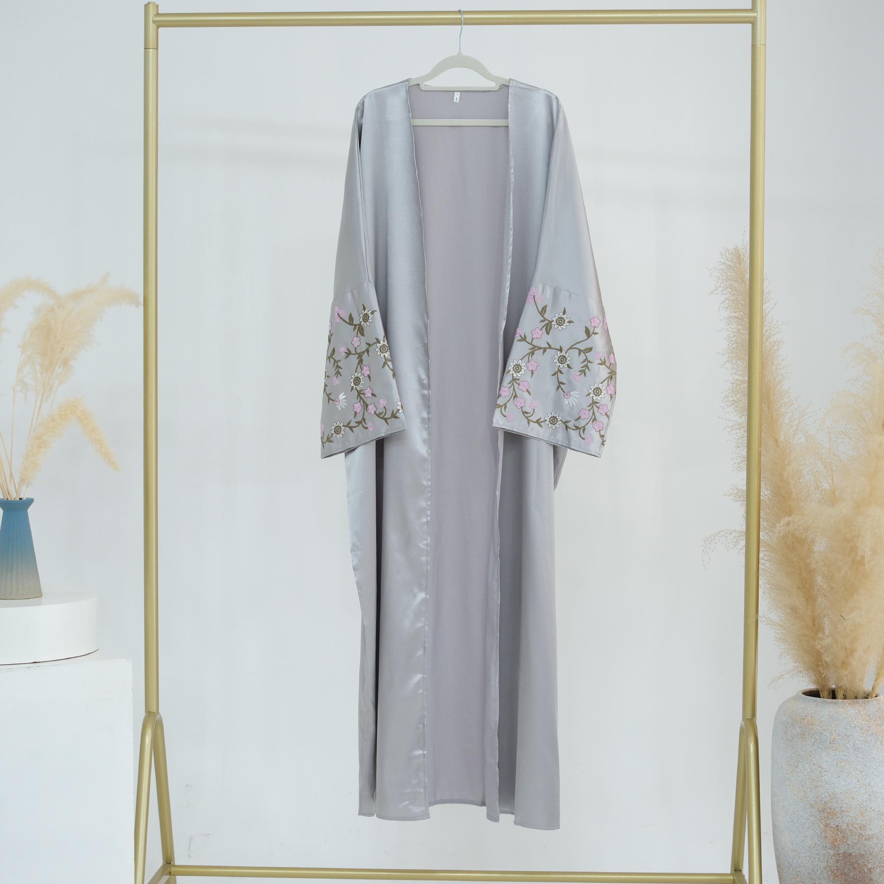 

Платье-абая Loriya Exquisite Embroidery LR827 - Коллекция Дубая 2024 Medium