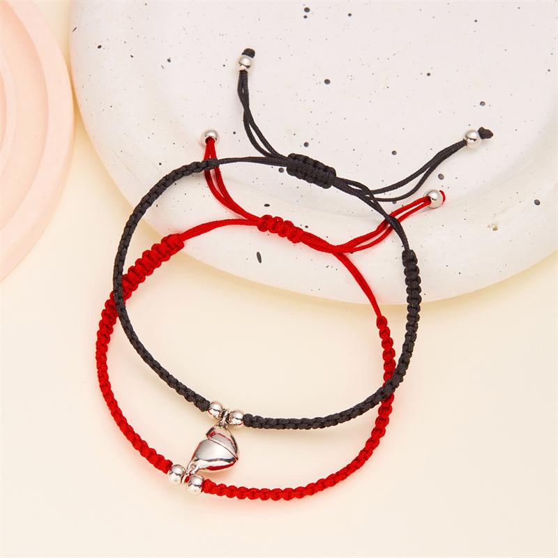 2pcs Magnetic Couple Bracelets Love Heart Shaped Matching Attraction Adjustable Bracelet Women Men Lover Engagement Jewelry Gift