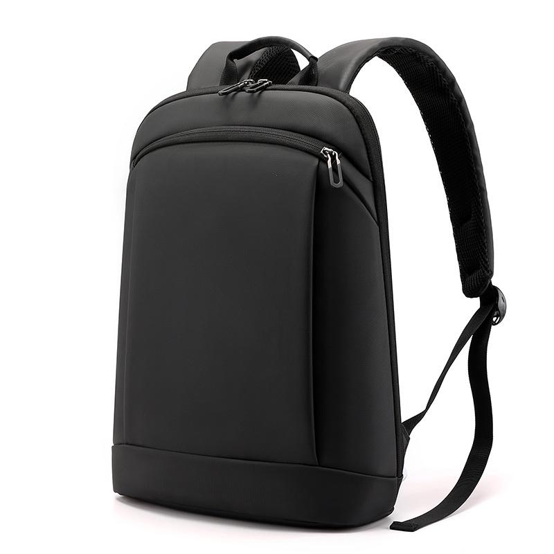 

Trendy Lightweight Laptop Backpack - Sleek Business Shoulder Bag with Large Capacity