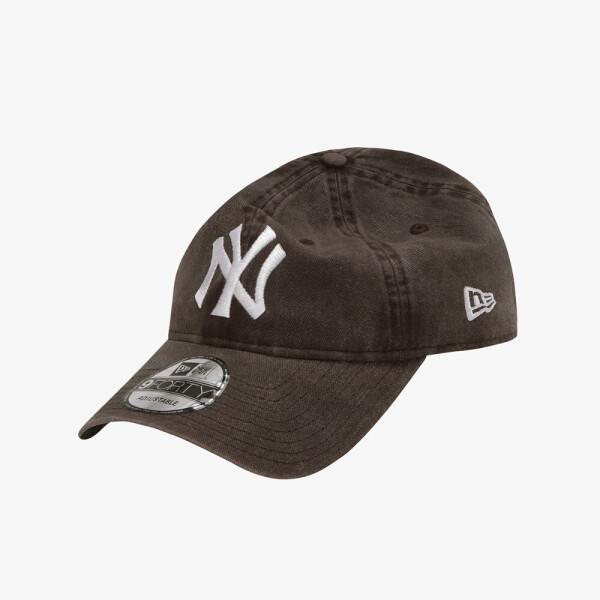 New Era New York Yankees Pigment Unstructured Ballcap Brown