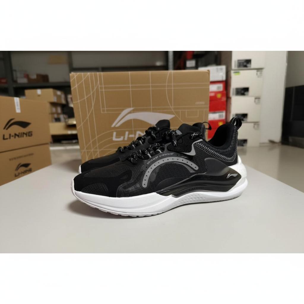 Li-Ning Zapatos Casuales Cómodos Simples Absorción de Impactos Antideslizantes de Caña Baja Zapatillas de Hombre Negro AGLU175-1
