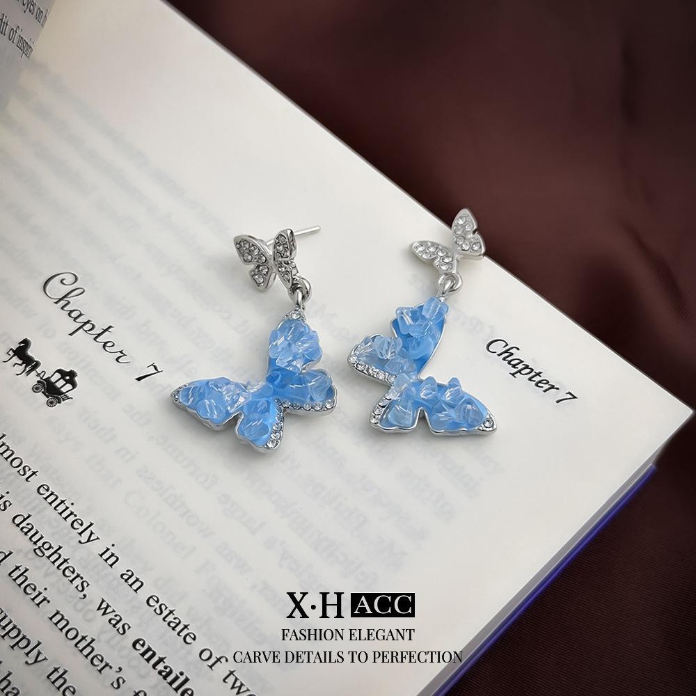 Simple Zircon Butterfly Earrings Light Luxury High-end Stud Earrings Temperament Fashionable Sweet Pearl Earrings Women