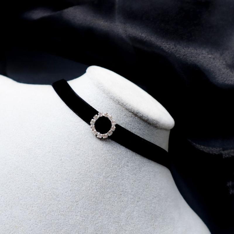 Crystal Round Love Heart Black Velvet- Collar Necklace Vintage Rhinestones Choker Punk Clavicle Chain Gift for Women