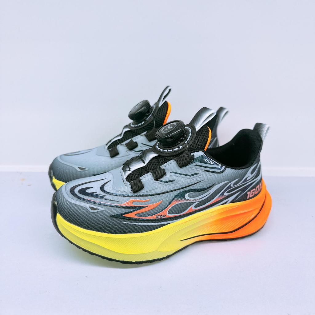 Children's Gradient Sports Shoes with Rotating Button - 2026 Spring Korean Style for Boys and Girls