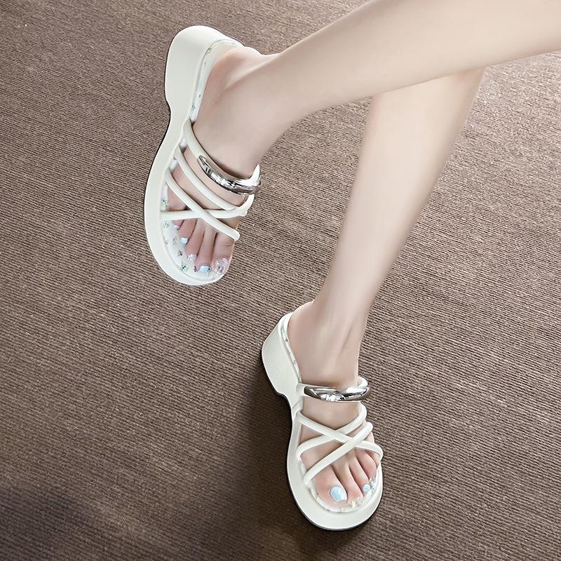 Thick-bottomed open-toed cool slippers women's summer new moon beach slippers women's skirt outer wear