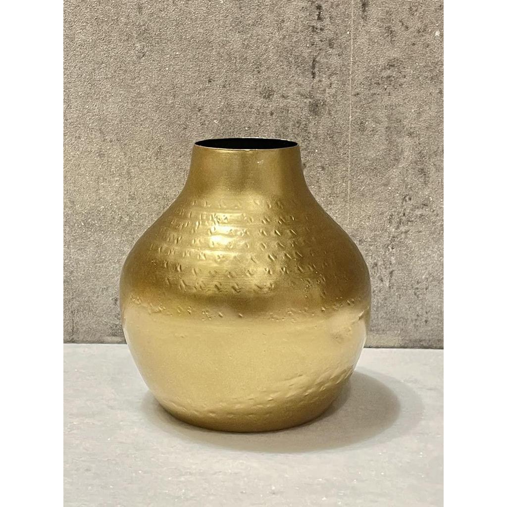 Metal Flower Vase for Home Decor and Living Room Vintage Decor Antique Decor for Home DecorFree Artificial Flower