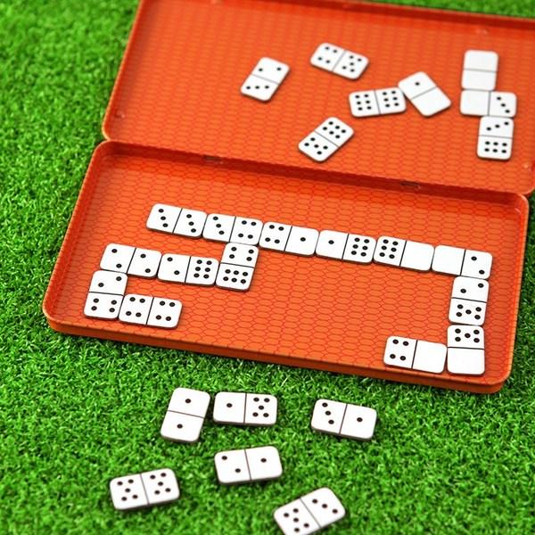 Brainteasers Purple Cow Magnetic Dominoes Game, Mixed Colors