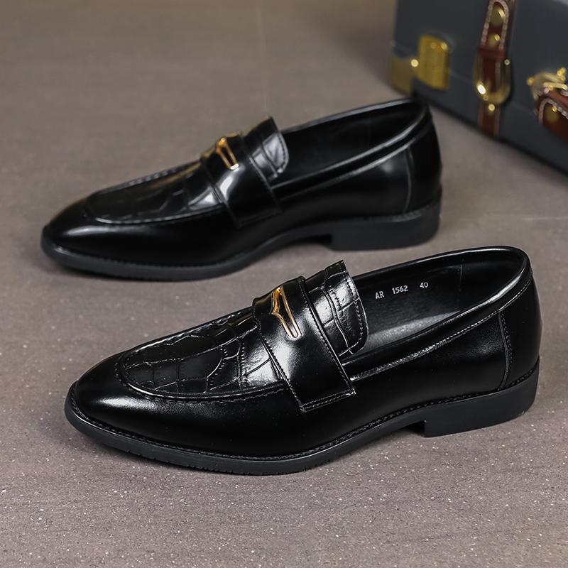 Men Classic Loafers Men Comfortable Fashionable Brand Small Leather Shoes for One Foot Men Gentlemen Social Shoes In Sizes 38-46