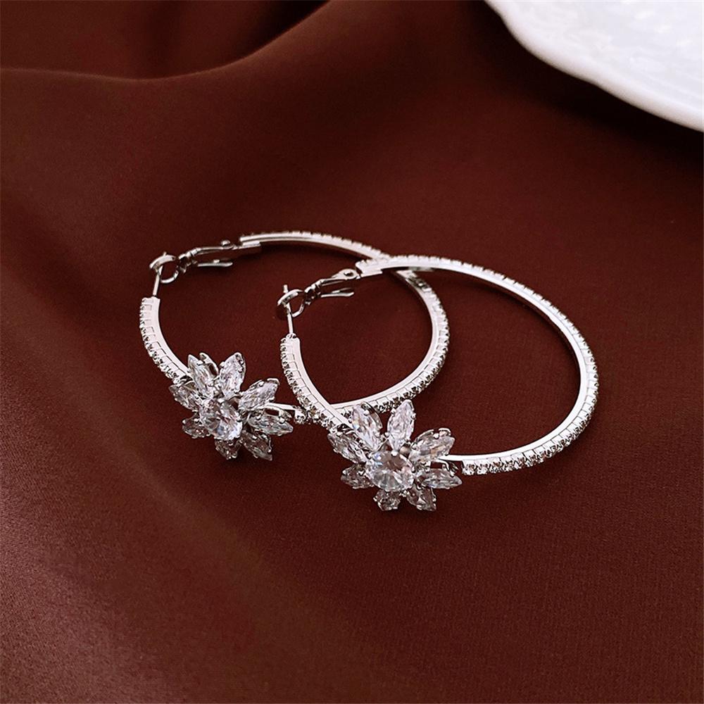 

Luxury Female White Zircon Stone Hoop Earrings Vintage Fashion Gold Color Wedding Jewelry For Women